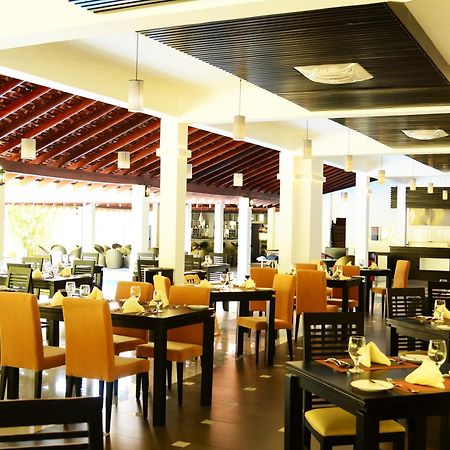גמפהה The Covanro Airport Hotel - Katunayake מראה חיצוני תמונה