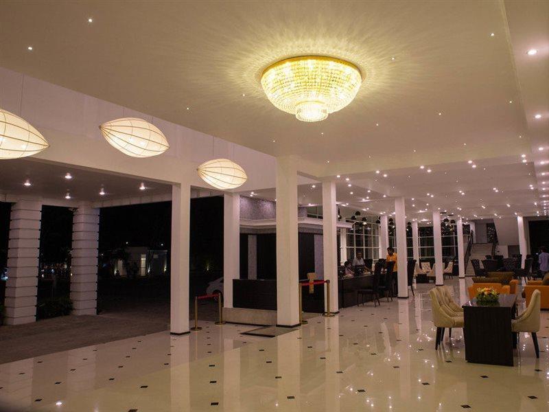 גמפהה The Covanro Airport Hotel - Katunayake מראה חיצוני תמונה