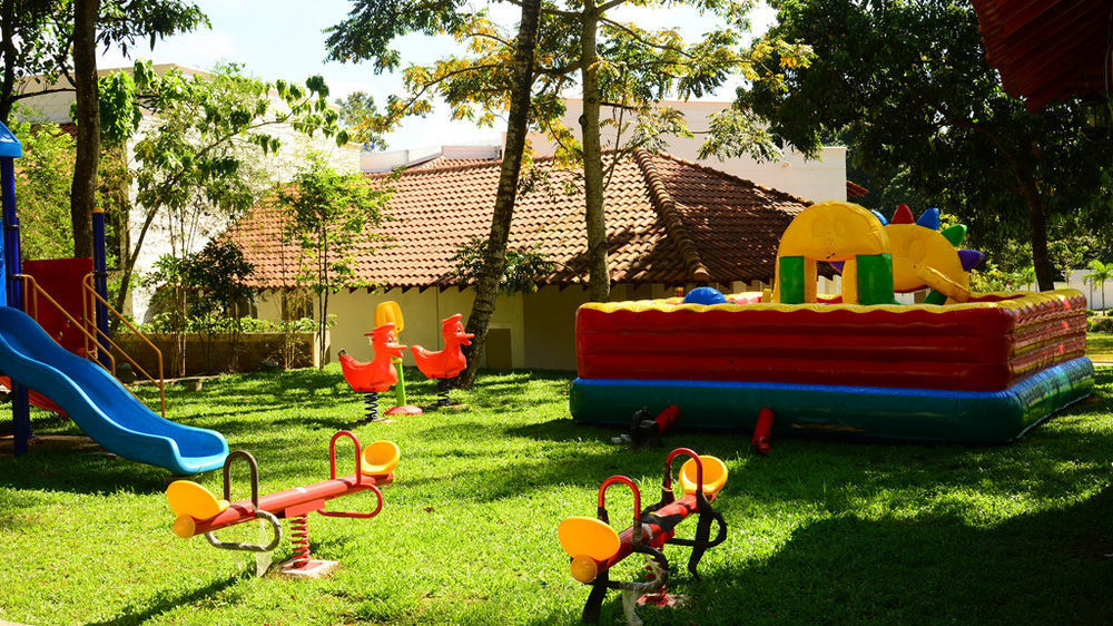 גמפהה The Covanro Airport Hotel - Katunayake מראה חיצוני תמונה