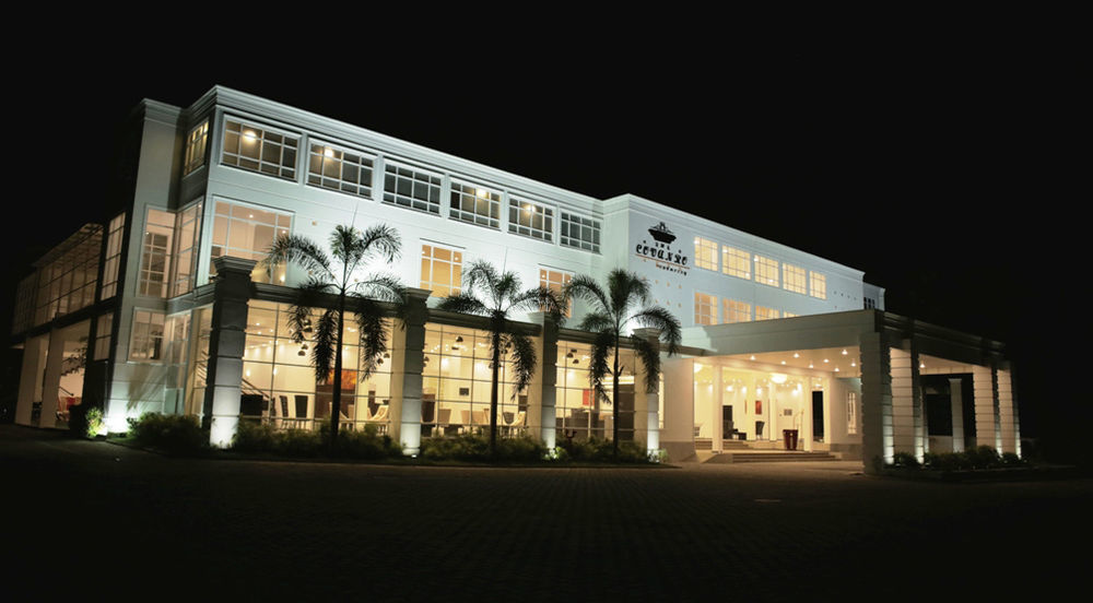 גמפהה The Covanro Airport Hotel - Katunayake מראה חיצוני תמונה