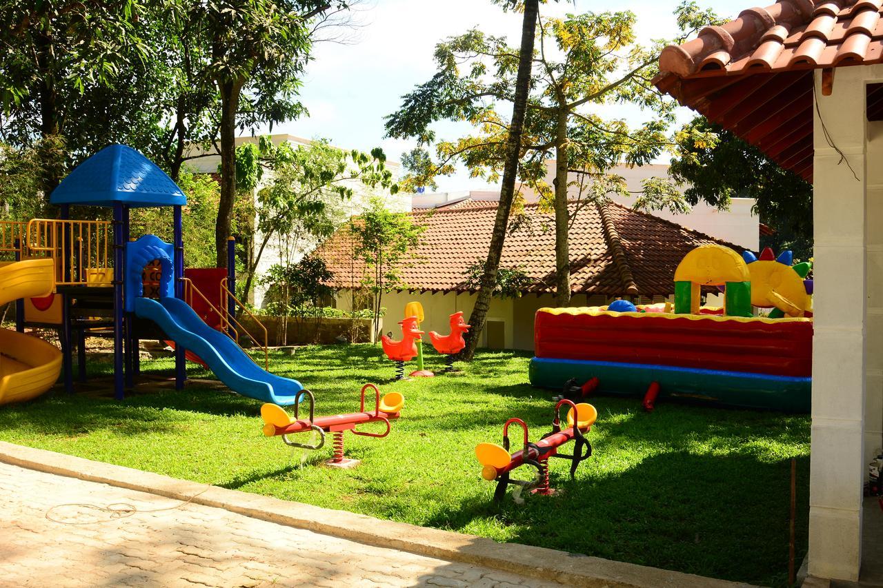 גמפהה The Covanro Airport Hotel - Katunayake מראה חיצוני תמונה
