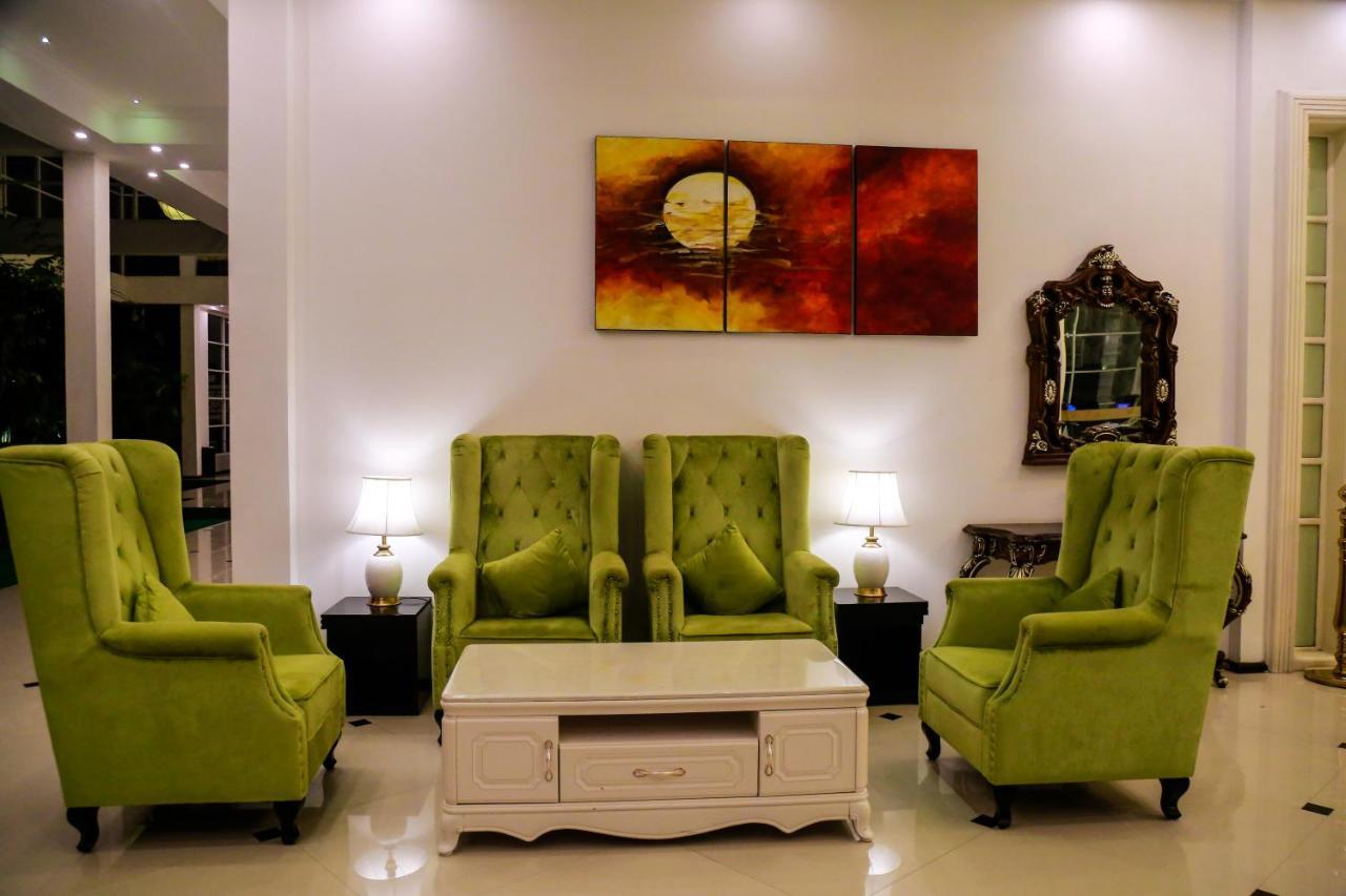 גמפהה The Covanro Airport Hotel - Katunayake מראה חיצוני תמונה